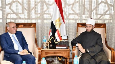 وزير الأوقاف يستقبل السفير العراقي بالقاهرة لبحث التعاون المشترك