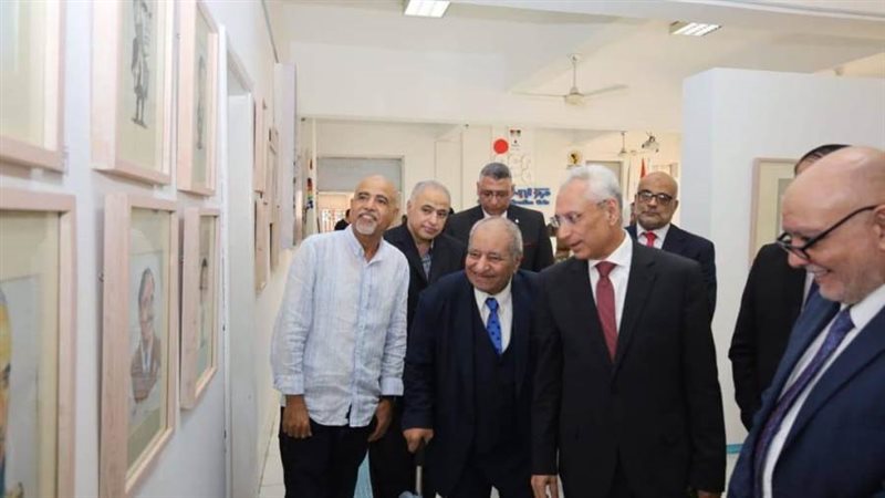 رئيس الجامعه يتفقد