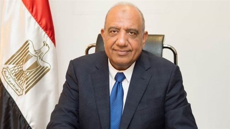 الدكتور محمود عصمت