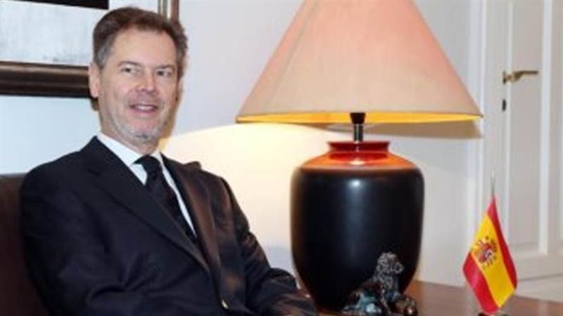 السفير ألبارو إيرانثو