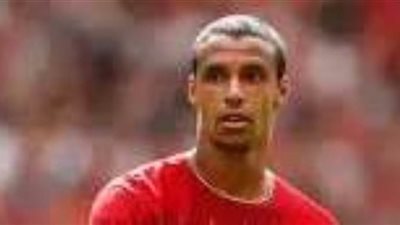 نجم ليفربول السابق يفكر في الاعتزال في سن 33 عامًا