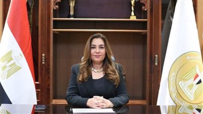 وزيرة التنمية المحلية تتابع مع محافظ المنيا تطورات حادث قطاري المنيا