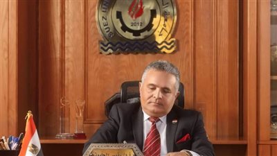 رئيس جامعة السويس: الجامعة تحقق تقدمًا ملحوظًا في تصنيف التايمز العالمي