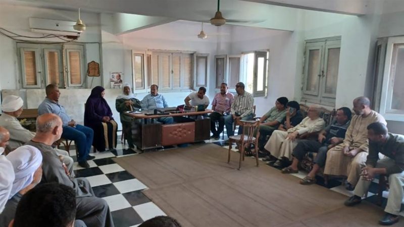 جانب من الندوات