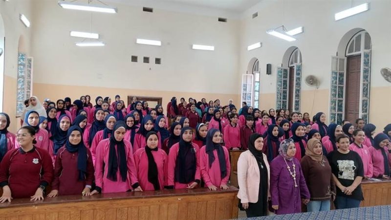 جانب من الندوة