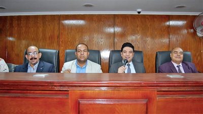 نائب محافظ سوهاج يشهد فعاليات برنامج 