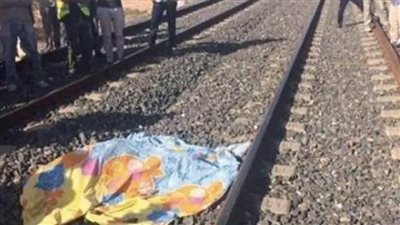 وفاة شخص وإصابة ٢ آخرين في حادث قطار بأسوان