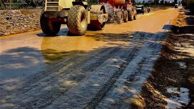  بالصور.. تأهيل طريق 