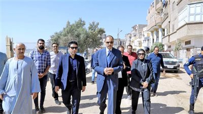 محافظ سوهاج يتفقد أعمال مشروع تطوير كورنيش أخميم