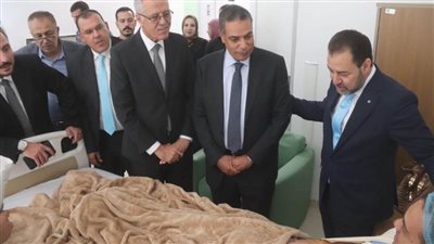 وفد قيادات التعليم العالي يزور المُصابين ويطمئن على تقديم الرعاية الكاملة
