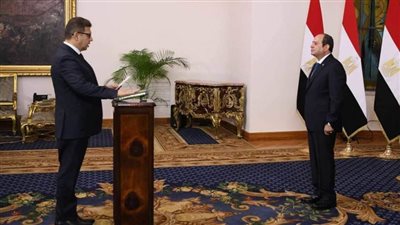 وزير الأوقاف يهنئ اللواء محمود رشاد لتعيينه رئيسًا للمخابرات العامة 