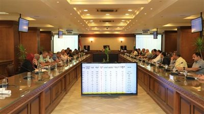 محافظ الجيزة يتابع مستجدات العمل بملفات التصالح في مخالفات البناء 