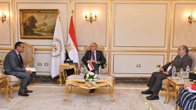 وزير الري يبحث ترتيبات