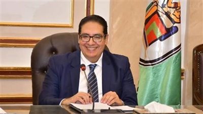 الخشت يهنئ الدكتور محمد سامي عبد الصادق لتعيينه رئيسًا لجامعة القاهرة