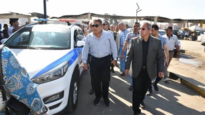  جولة تفقدية لمحافظ الدقهلية بمحطات الوقود والمواقف.. 