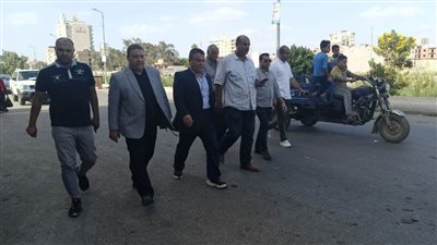 السكرتير العام للبحيرة يتفقد محطات الوقود ومواقف السيارات بمركزي أبو حمص وحوش عيسى