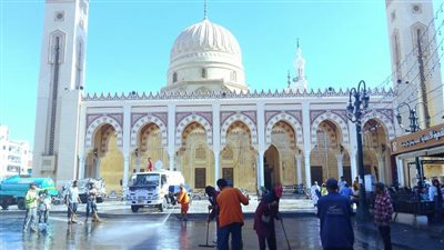  بالصور.. عقب مولد السيد البدوي.. رفع ألف طن مخلفات وإجراء أعمال التطهير في طنطا