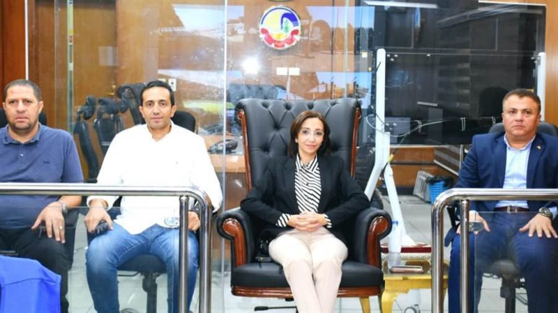 جانب من متابعة محافظ