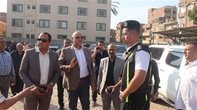 محافظ القليوبية يتابع الالتزام بالتعريفة الجديدة بمواقف السيارات الأجرة