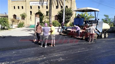 رصف شوارع شاطئ الأمل بمصيف بلطيم بكفر الشيخ