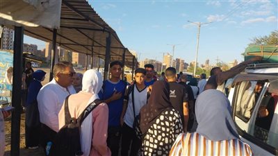 محافظ الدقهلية يدفع بـ30 سيارة سرفيس لنقل الطلاب والمواطنين ويحذر السائقين