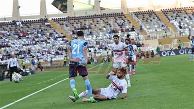 السوبر المصري .. حماس رهيب بين الزمالك وبيراميدز مع منتصف الشوط الثاني