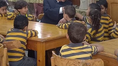 رئيس الإدارة المركزية لمنطقة القاهرة الأزهرية يتفقد سير العملية التعليمية بمعهد مصر الجديدة للغات 