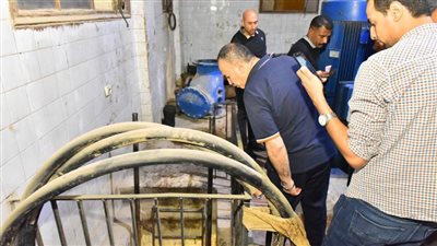محافظ أسيوط يتفقد محطة رفع صرف صحي البنك الدولي لمتابعة جاهزيتها