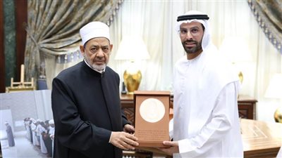 شيخ الأزهر يستقبل محمد خليفة المبارك رئيس دائرة الثقافة والسياحة بأبوظبي