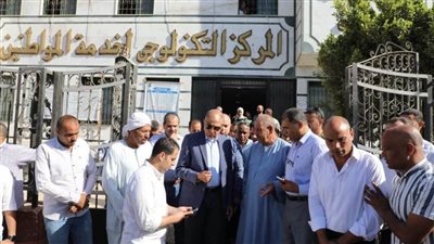 محافظ المنيا يشدد على تكثيف الجهود لإنهاء الملفات والاستفادة من مميزات التصالح 