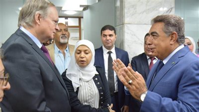 محافظ الدقهلية وسفير الاتحاد الأوروبي يتفقدان مشروع تطوير مصرف كيتشينر