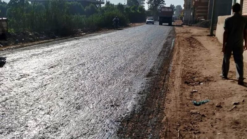 جانب من أعمال رصف