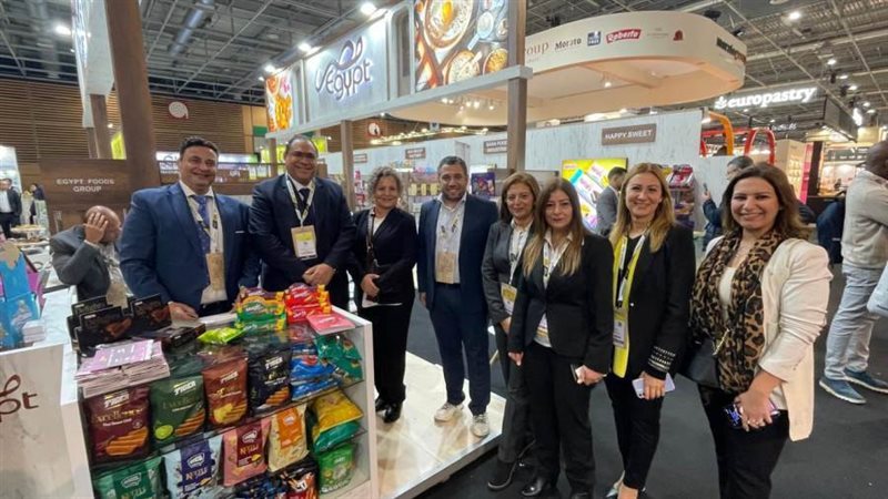 جانب من زيارة سفير