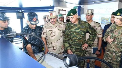 رئيس الأركان  يشهد تنفيذ المرحلة الرئيسية للتدريب المشترك  