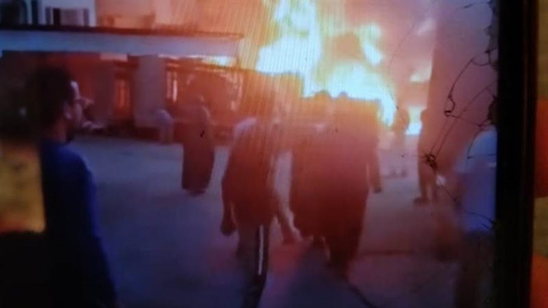 جانب من الحريق