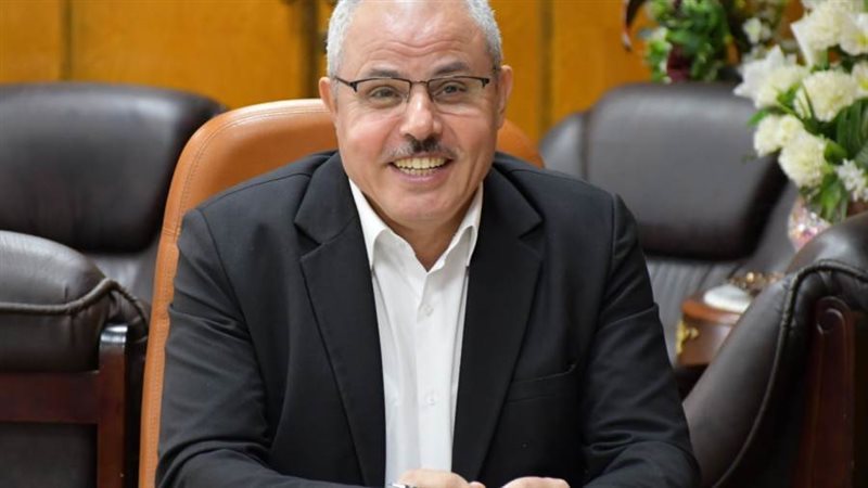 رئيس جامعة قناة السويس