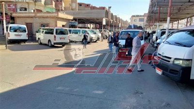 الدفع بـ6 أوتوبيسات و86 سيارة لمجمع مواقف سيارات الأجرة بالحامول
