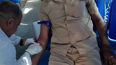 حملة للتبرع بالدم بمديرية أمن الأقصر
