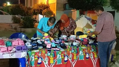 شاهد معرض المنتجات الحرفية واليدوية بمركز شباب الحرية بمشاركة 15 عارضا من أصحاب المشروعات الصغيرة 