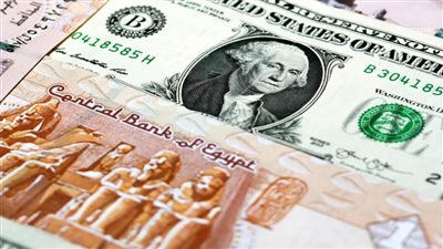 استقرار سعر صرف الجنيه أمام الدولار والعملات الرئيسية خلال تعاملات اليوم