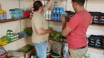 ضبط 7 محلات لبيع المبيدات والمخصبات الزراعية بدون ترخيص بإيتاي البارود ودمنهور 