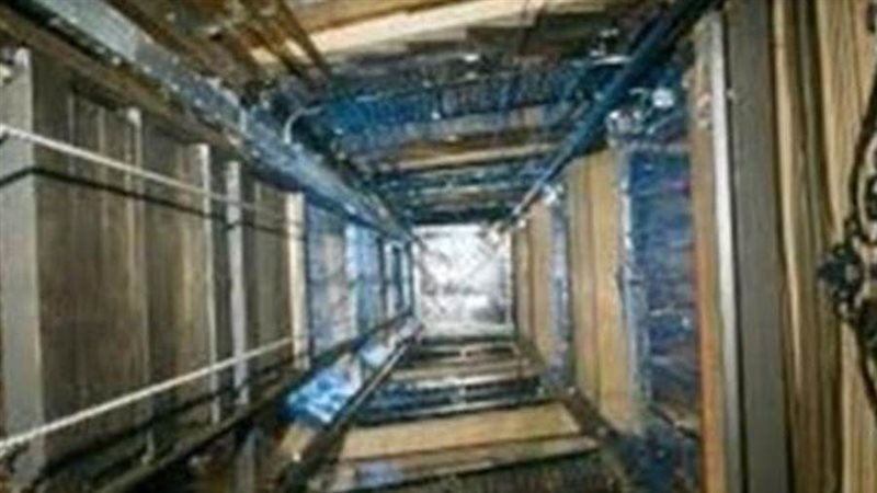 سقوط أسانسير