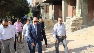 محافظ المنيا يقود حملة لمراجعة رخص البناء ويناشد المواطنين بسرعة إنهاء «التصالح»
