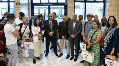 نائب محافظ أسوان يشهد تدشين أول رحلة طيران خاصة من مطار أسوان الدولي