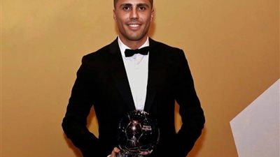 برنامج إسباني: رودري هو من سيفوز بجائزة الكرة الذهبية