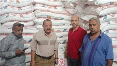 تموين الشرقية يضبط 13 طن دقيق وسكر مخالفين داخل مخزن مواد غذائية
