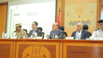 تنفيذي كفر الشيخ يناقش عددا من الموضوعات والقرارات الخدمية