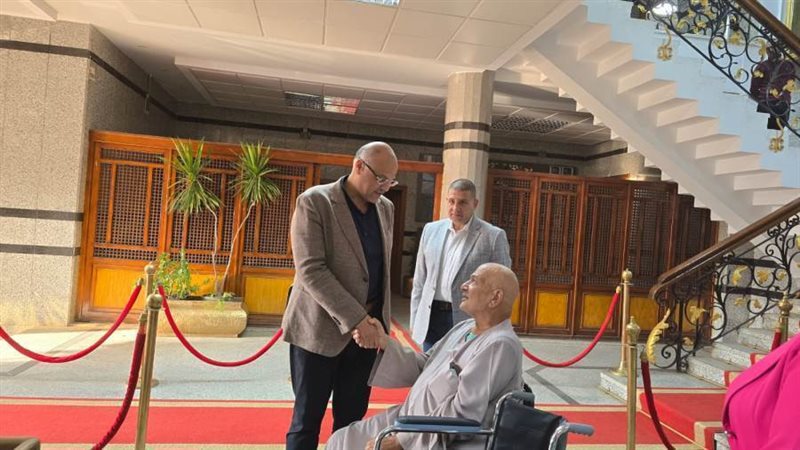 توفير كرسى متحرك