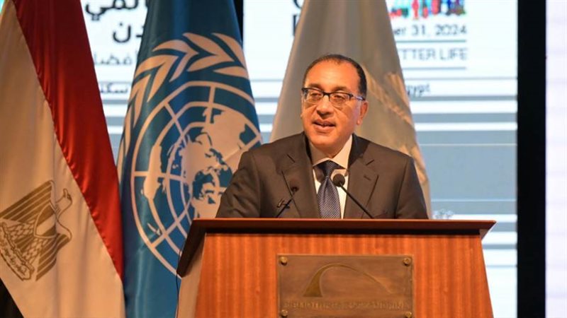 رئيس الوزراء يشهد