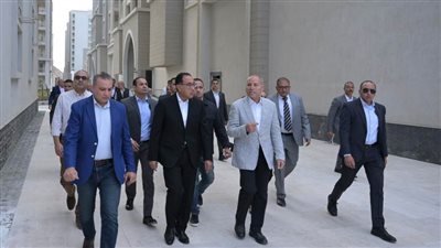 خلال جولته اليوم بعدد من مشروعات صندوق التنمية الحضرية: رئيس الوزراء يتفقد مشروع 